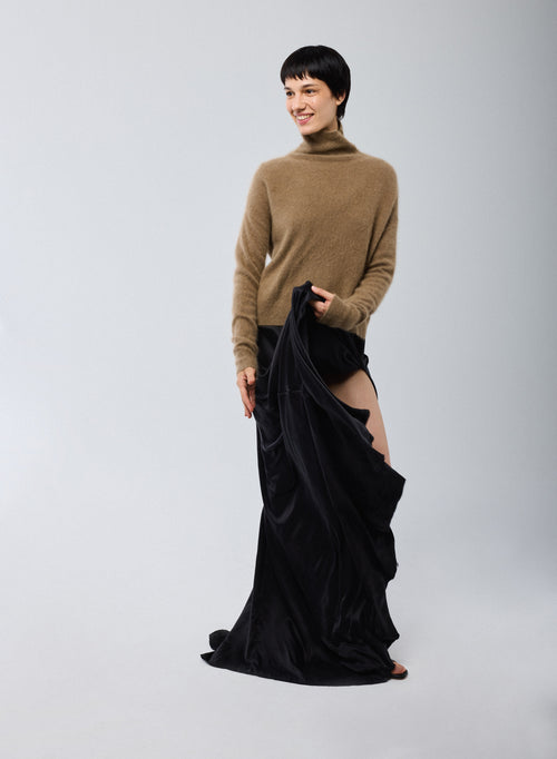 Pull Beige Col Roulé Manches Longues en Raccon wool / Polyamide - MAJESTIC FILATURES