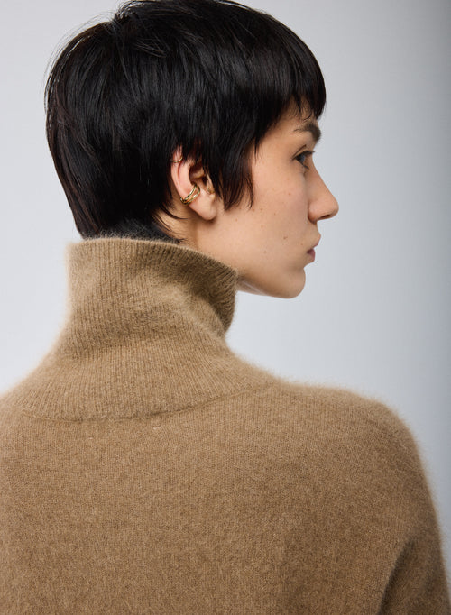 Pull Beige Col Roulé Manches Longues en Raccon wool / Polyamide - MAJESTIC FILATURES