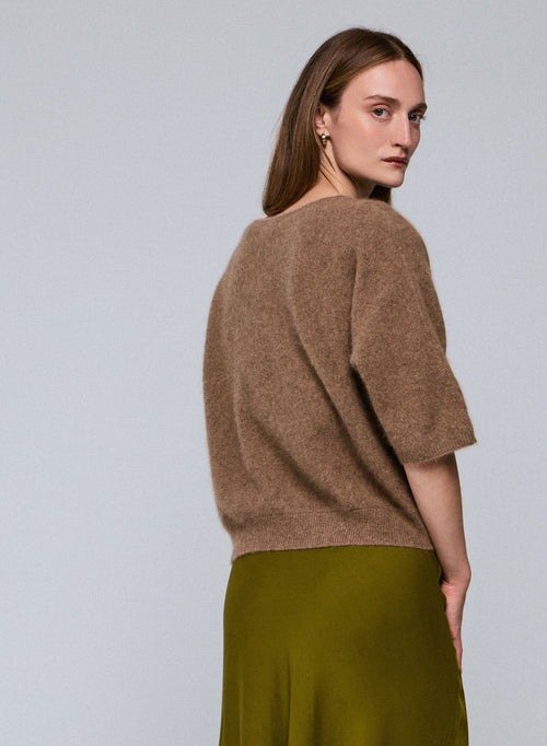 Beigefarbener Pullover mit Rundhalsausschnitt und Kimonoärmeln aus Raccon-Wolle / Polyamid - MAJESTIC FILATURES