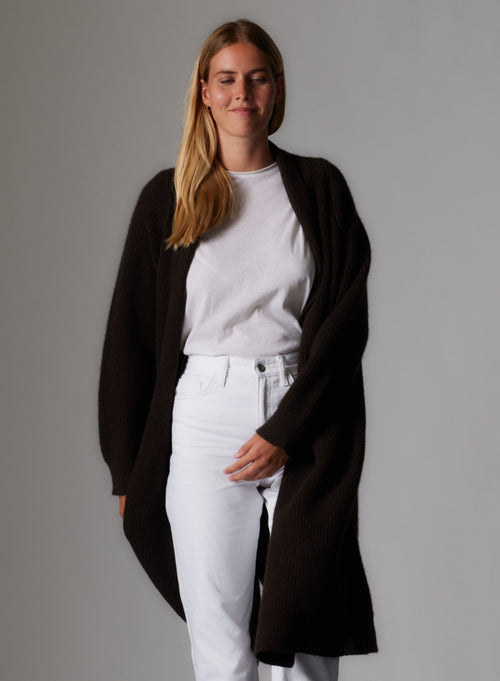 Gilet Chocolat Col V Manches Longues en Yack - MAJESTIC FILATURES