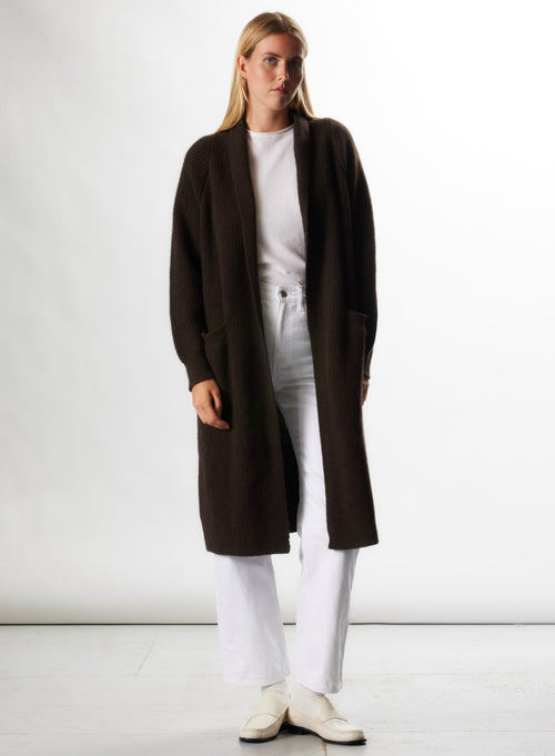 Gilet Chocolat Col V Manches Longues en Yack - MAJESTIC FILATURES