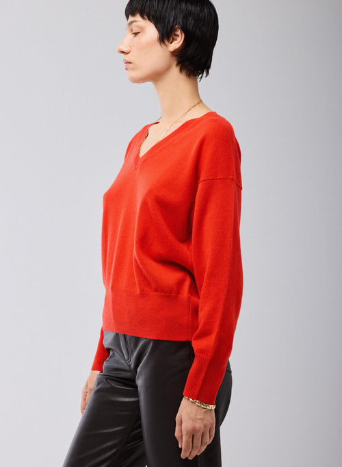 Roter Pullover mit V-Ausschnitt und langen Ärmeln aus Kaschmir - MAJESTIC FILATURES