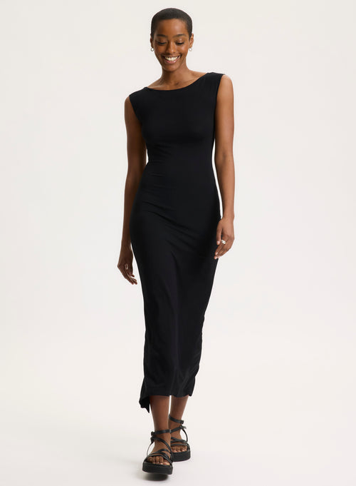 Robe Noire Col Dégagé Sans Manches en Viscose / Élasthanne - MAJESTIC FILATURES