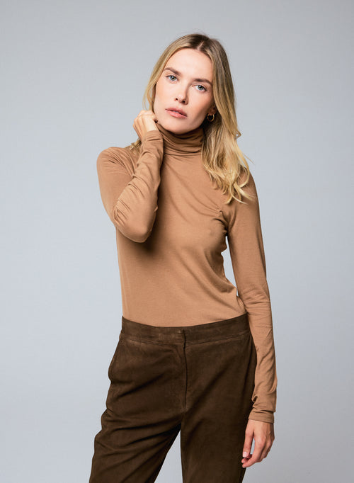 Beige langärmeliges Rollkragen-T-Shirt aus Viskose / Elasthan - MAJESTIC FILATURES