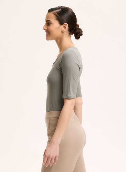 T-shirt Vert Col U Manches Coudes en Viscose / Élasthanne - MAJESTIC FILATURES