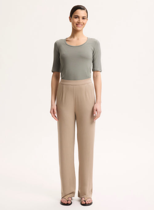 T-shirt Vert Col U Manches Coudes en Viscose / Élasthanne - MAJESTIC FILATURES
