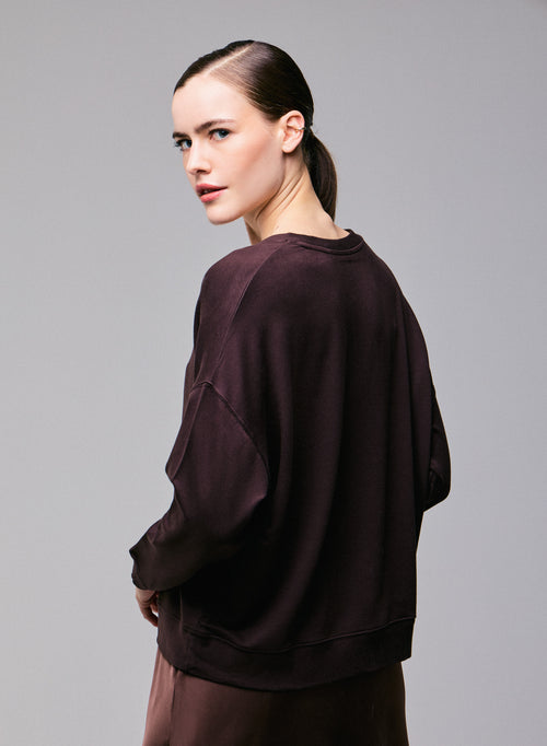 Braunes langärmeliges Sweatshirt aus Viskose / Elasthan mit V-Ausschnitt - MAJESTIC FILATURES