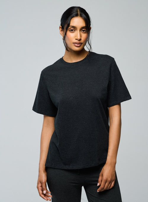 T-shirt Noir Col Rond Manches Courtes en Deluxe Coton - MAJESTIC FILATURES