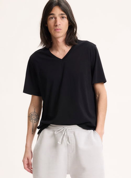 T-shirt Noir Col V Manches Courtes en Coton organique / Elasthanne - MAJESTIC FILATURES