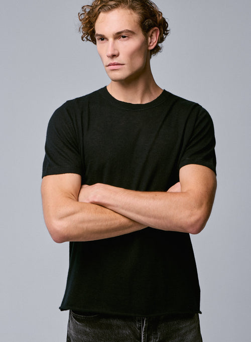 Schwarzes Kaschmir-T-Shirt mit Rundhalsausschnitt und kurzen Ärmeln - MAJESTIC FILATURES