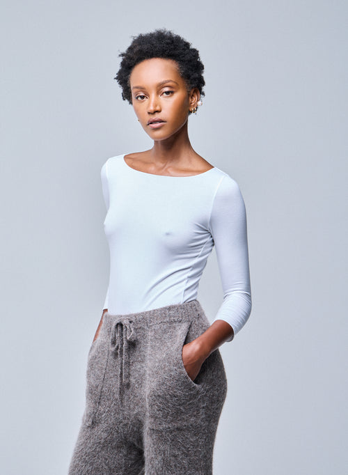 T-shirt Blanc Adèle Col Bateau en Viscose et Élasthanne - MAJESTIC FILATURES