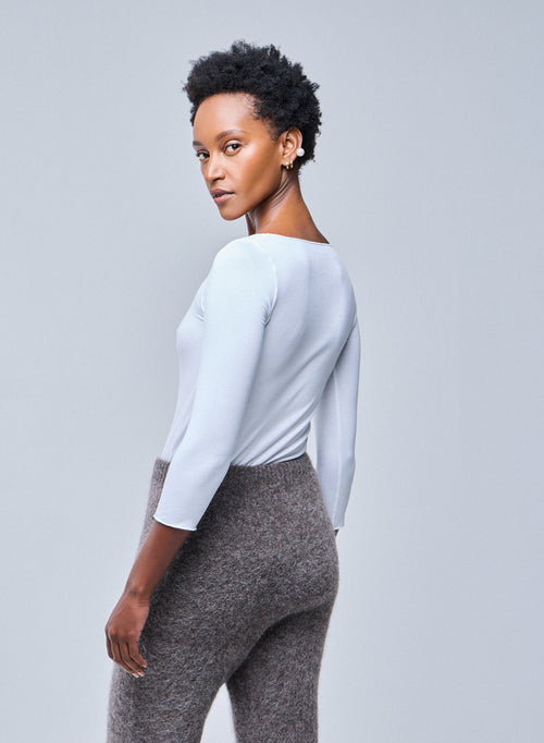 T-shirt Blanc Adèle Col Bateau en Viscose et Élasthanne - MAJESTIC FILATURES