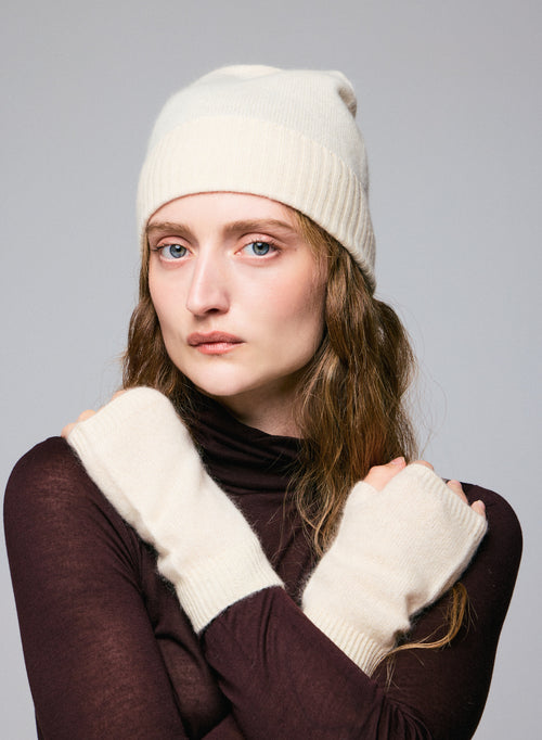 Bonnet Blanc en Raccon wool / Polyamide - MAJESTIC FILATURES