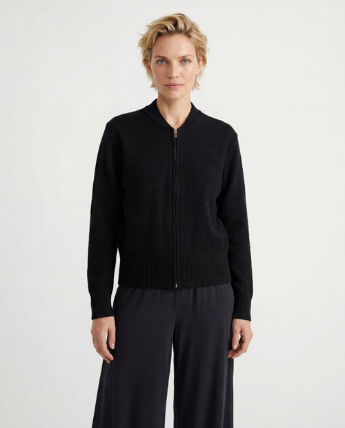 Strickjacke mit Rundhalsausschnitt und langen Ärmeln aus Waschbärfell/Polyamid in Schwarz - MAJESTIC FILATURES