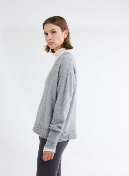 Pull Gris Col V Manches Longues - MAJESTIC FILATURES