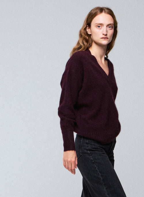 Lila Pullover mit V-Ausschnitt und langen Ärmeln aus Raccon-Wolle / Polyamid - MAJESTIC FILATURES