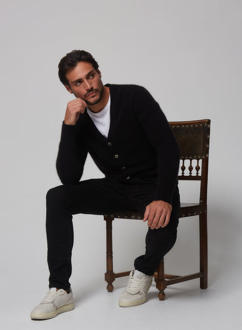 Gilet manches longues Noir Col V en Raccon wool / Polyamide - MAJESTIC FILATURES