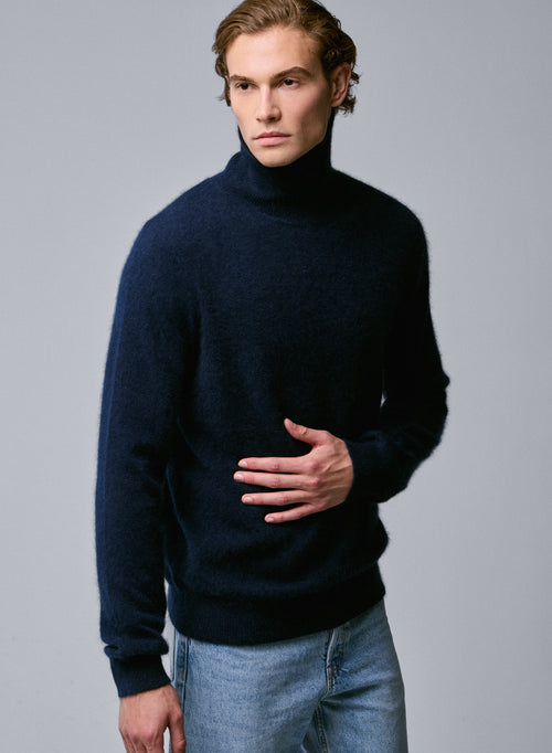 Marineblauer Rollkragenpullover mit langen Ärmeln aus Raccon-Wolle / Polyamid - MAJESTIC FILATURES
