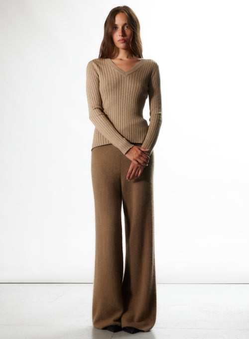 Pull Camel Col V Manches Longues en Coton Organique / Viscose / Elasthanne / Fibre Métalisée - MAJESTIC FILATURES