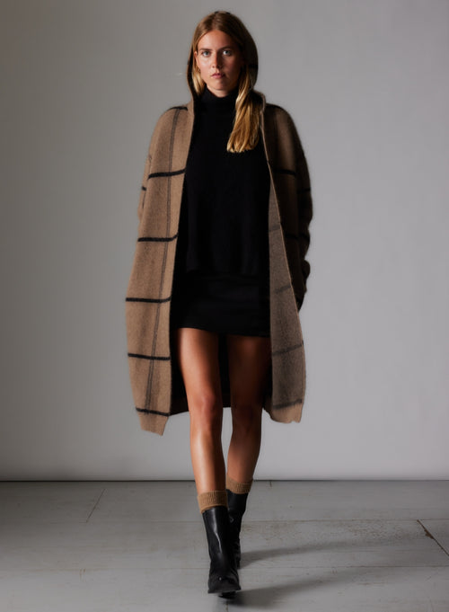 Gilet Bison / Noir Col Capuche Manches Longues en Raccon wool / Polyamide - MAJESTIC FILATURES