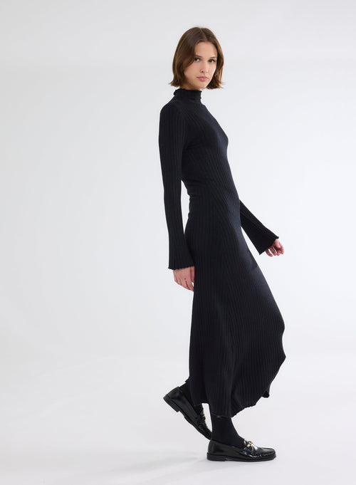 Robe Longue Noire Manches Longues - MAJESTIC FILATURES