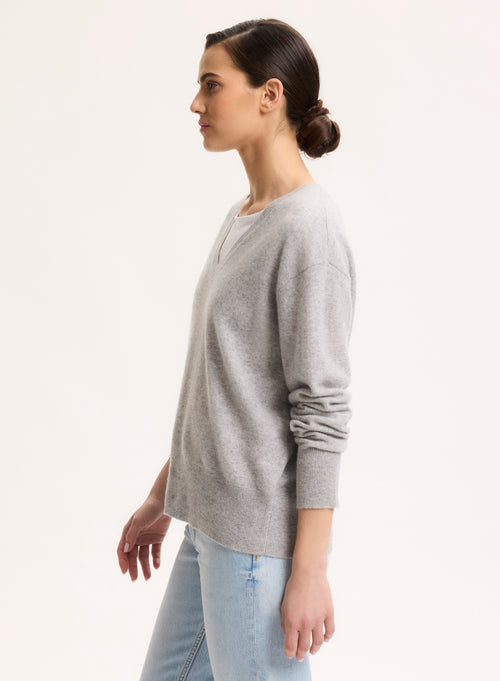 Pull Gris Col V Manches Longues en Cachemire - MAJESTIC FILATURES