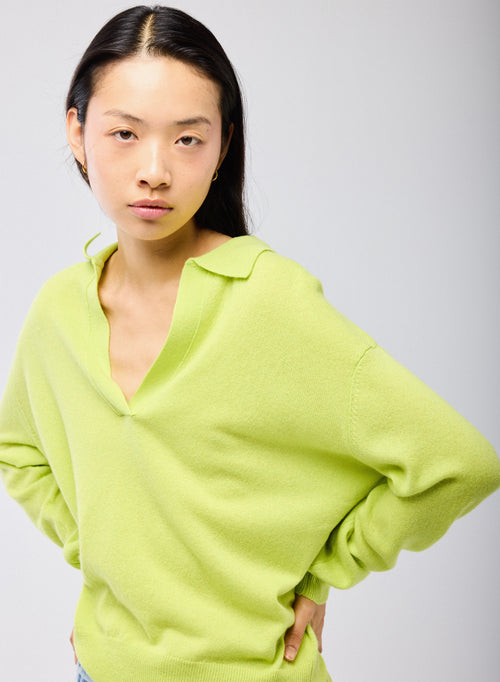 Gelber Pullover mit Polokragen und langen Ärmeln aus Kaschmir - MAJESTIC FILATURES
