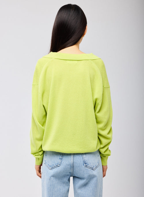 Gelber Pullover mit Polokragen und langen Ärmeln aus Kaschmir - MAJESTIC FILATURES