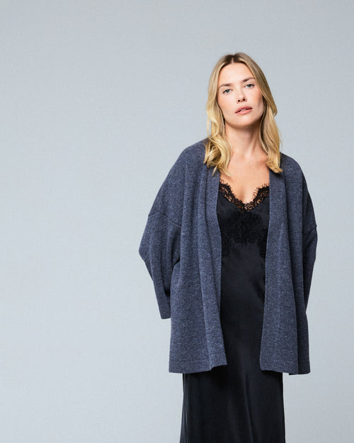 Graue Strickjacke mit langärmeligem Schalkragen aus Merinowolle - MAJESTIC FILATURES