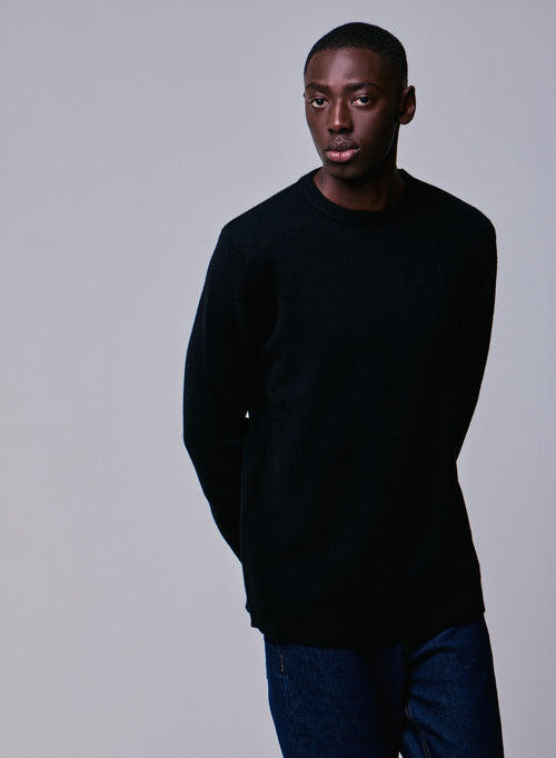 Schwarzer langärmeliger Pullover aus Merinowolle mit Rundhalsausschnitt - MAJESTIC FILATURES