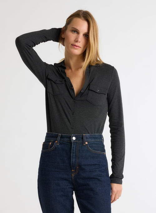 Anthrazit meliertes Langarmshirt aus Viskose und Elasthan - MAJESTIC FILATURES