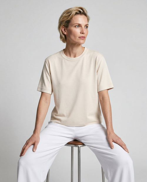Sweatshirt mit Rundhalsausschnitt und kurzen Ärmeln aus Viskose/Elasthan in Weiß - MAJESTIC FILATURES
