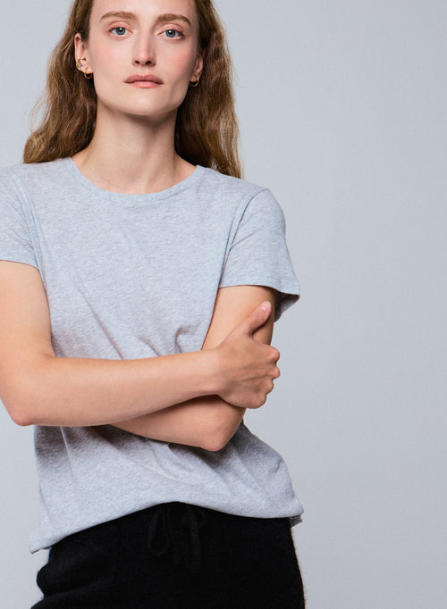 Graues Kurzarm-T-Shirt mit Rundhalsausschnitt aus Bio-Baumwolle - MAJESTIC FILATURES