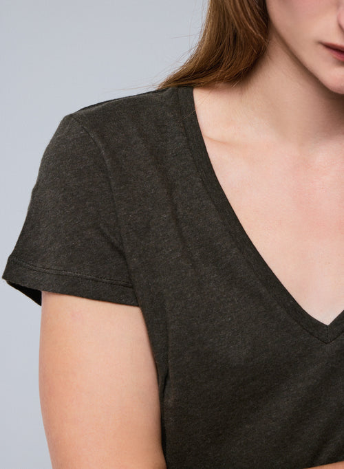 Grünes Kurzarm-T-Shirt mit V-Ausschnitt aus Bio-Baumwolle - MAJESTIC FILATURES