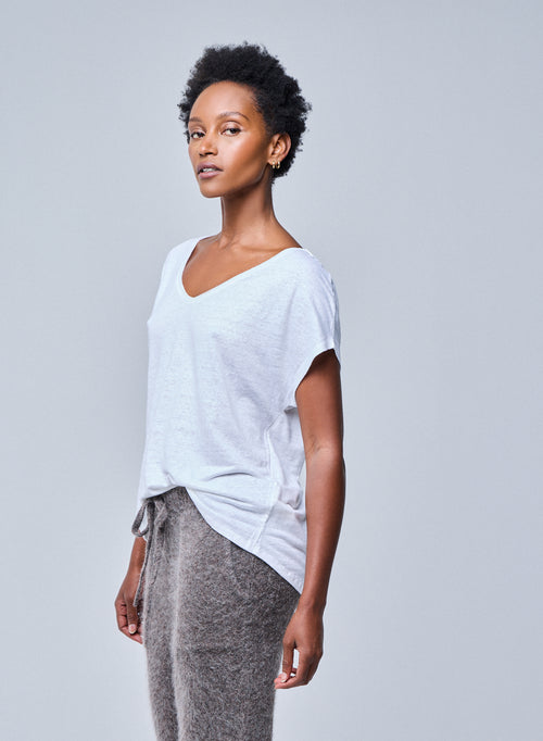 T-shirt Blanc Col V Manches Courtes en Lin / Elasthanne - MAJESTIC FILATURES