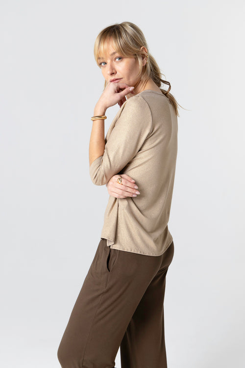 T-Shirt mit U-Boot-Ausschnitt und Dreiviertelärmeln aus Viskose/Elasthan in Kaffee Latte - MAJESTIC FILATURES