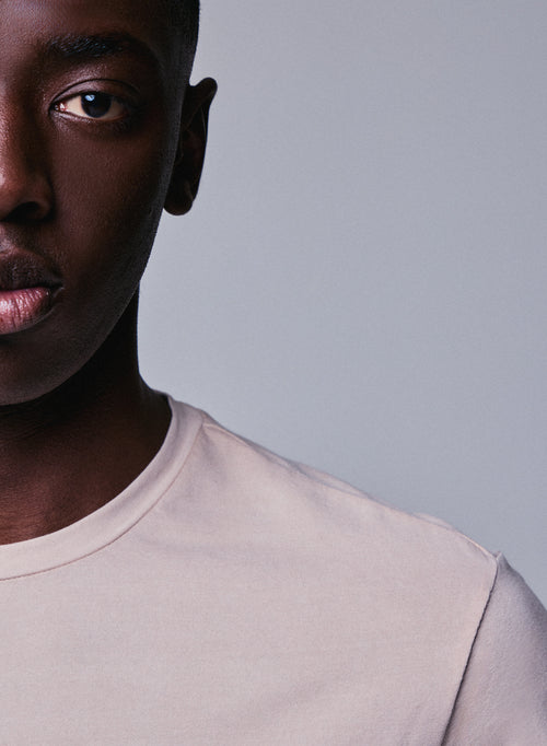 Beigefarbenes Kurzarm-T-Shirt mit Rundhalsausschnitt aus Bio-Baumwolle / Elasthan - MAJESTIC FILATURES