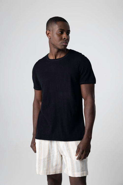 Rundhals-T-Shirt mit kurzen Ärmeln aus Kaschmir in Schwarz - MAJESTIC FILATURES