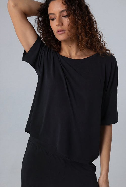 T-shirt Noir Col Rond Manches Courtes en Cupro / Elasthanne - MAJESTIC FILATURES
