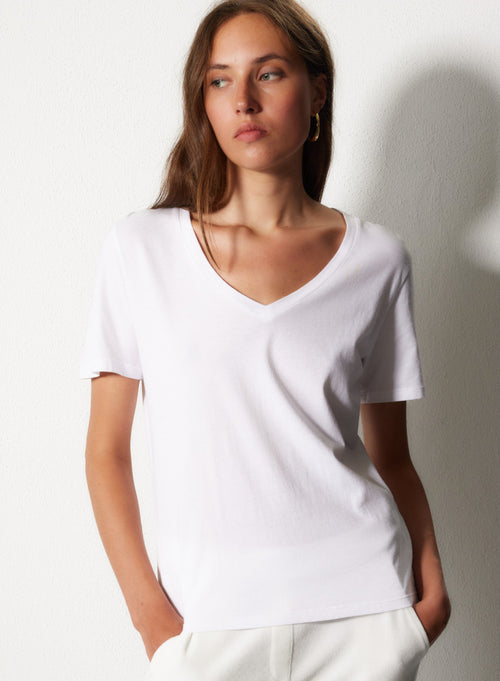 T-shirt Blanc Patty col V manches courtes en Coton - MAJESTIC FILATURES